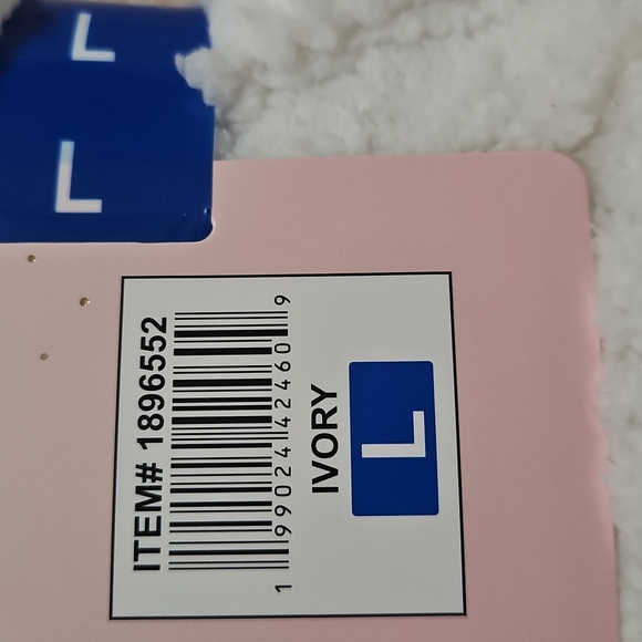 Room Service Cozy White Wrap Robe Soft Cable Knit Texture With Patch Pockets L - Picture 7 of 7